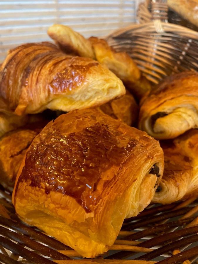 Logis Hotel - La Petite Rade لو هافر المظهر الخارجي الصورة